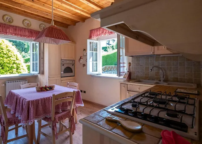 Contessa Pace - Luxury Flat Διαμέρισμα Selvino